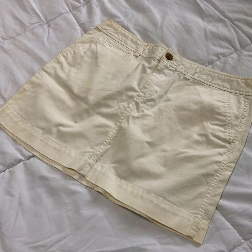 Women’s 8 old navy cream mini skirt